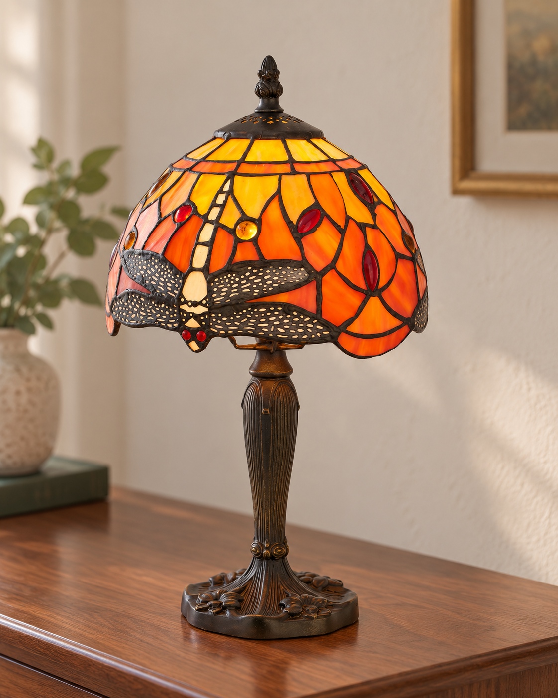 Abat Jour Tiffany Art Nouveau con Libellule, 20cm 10 Lampada Tiffany Art Nouveau TS1072 vista di tre quarti