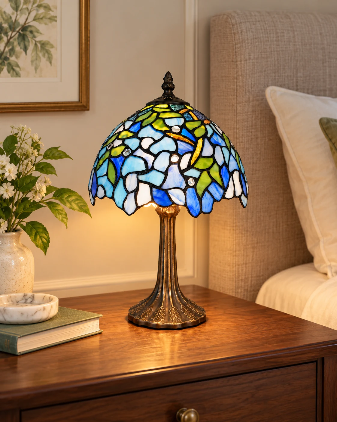 Abatjour Tiffany o Lampada Tiffany da Comodino Viola Azzurra Verde, 25cm 8 Lampada Tiffany TS1113 sul comodino