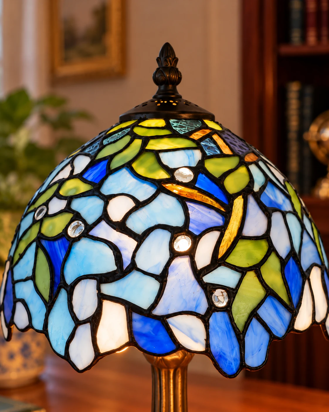 Abatjour Tiffany o Lampada Tiffany da Comodino Viola Azzurra Verde, 25cm 10 Lampada Tiffany TS1113 vista ravvicinata